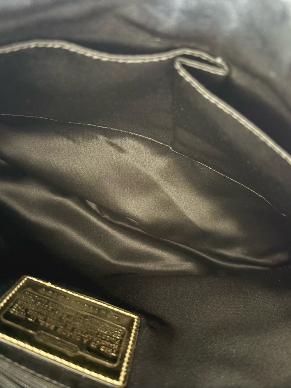 Coach Poppy Signature C Shoulder Bag in Black with Gold Hardware - Picture 5 of 7
